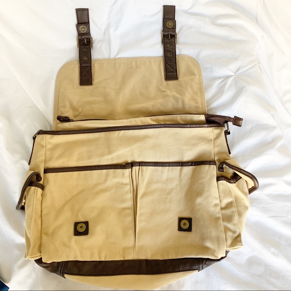 🔥HP🔥United Streets of Art Travel Bag - Picture 4 of 8
